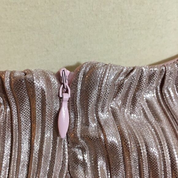 Lulu’s Plisse and Thank You Blush Backless Romper Size Small - Picture 11 of 15